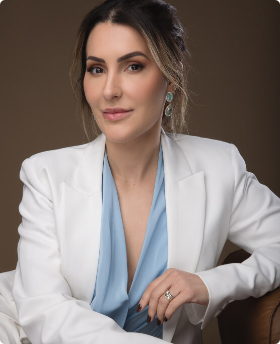 Dra. Caroline Antunes